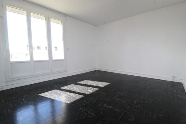 Nevers (58000) APPARTEMENT 2 CHAMBRES AVEC CAVE ET PARKING