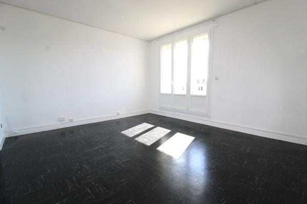 Nevers (58000) APPARTEMENT 2 CHAMBRES AVEC CAVE ET PARKING