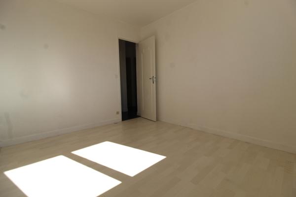 Nevers (58000) APPARTEMENT 2 CHAMBRES AVEC CAVE ET PARKING