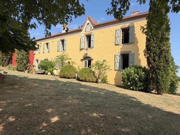 PLAISANCE DU GERS(32): élégante PROPRIETE DE CHARME et de CARACTERE XVIII-XIXs, 3,5hectares, près de Plaisance et Marciac, SANS TRAVAUX, sans vis à vis, au calme , VUE sur les coteaux, piscine