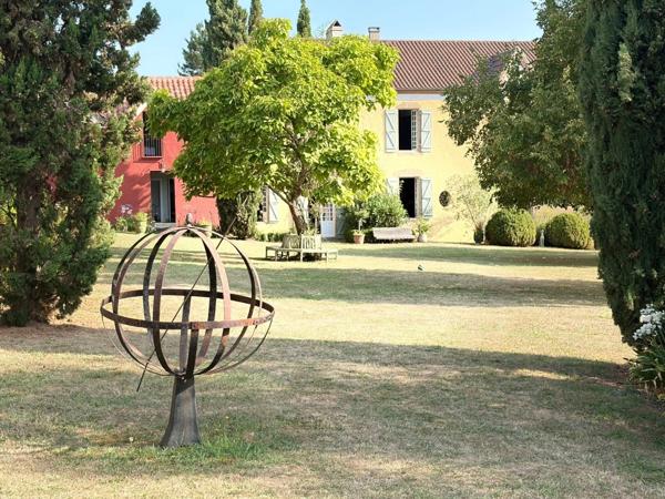 PLAISANCE DU GERS(32): élégante PROPRIETE DE CHARME et de CARACTERE XVIII-XIXs, 3,5hectares, près de Plaisance et Marciac, SANS TRAVAUX, sans vis à vis, au calme , VUE sur les coteaux, piscine