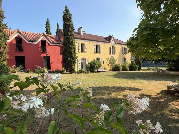PLAISANCE DU GERS(32): élégante PROPRIETE DE CHARME et de CARACTERE XVIII-XIXs, 3,5hectares, près de Plaisance et Marciac, SANS TRAVAUX, sans vis à vis, au calme , VUE sur les coteaux, piscine