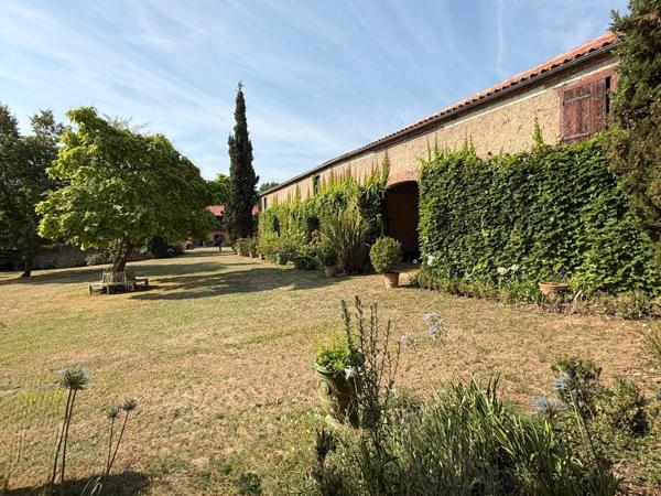 PLAISANCE DU GERS(32): élégante PROPRIETE DE CHARME et de CARACTERE XVIII-XIXs, 3,5hectares, près de Plaisance et Marciac, SANS TRAVAUX, sans vis à vis, au calme , VUE sur les coteaux, piscine