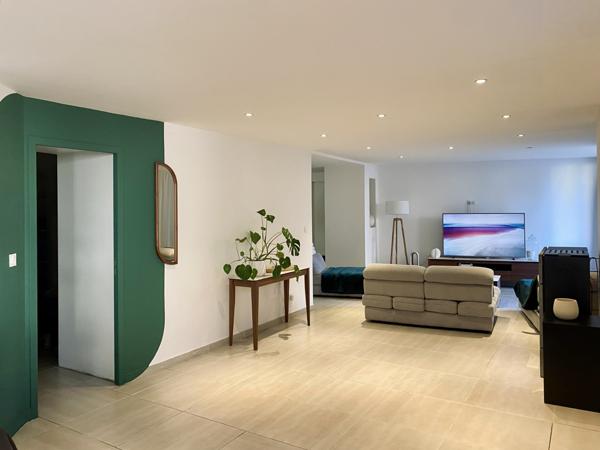 Chantemerle-les-Blés (26600) Maison 168 m², 4/5 chambres, cour, combles aménageables, terrain/parking - 5min de Saint-Donat et Tain Drôme