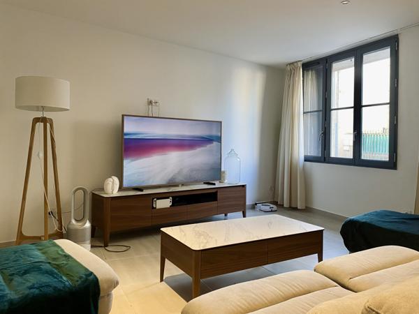 Chantemerle-les-Blés (26600) Maison 168 m², 4/5 chambres, cour, combles aménageables, terrain/parking - 5min de Saint-Donat et Tain Drôme