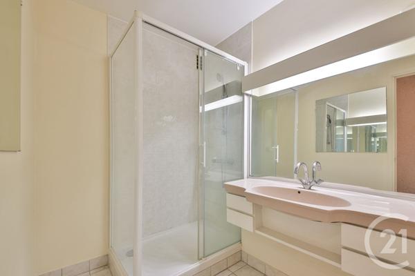 Appartement F4 à vendre  4 pièces - 80,74 m2 PARIS - 75016