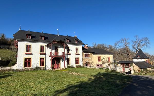 Maison à vendre    7 pièces •  Jurançon