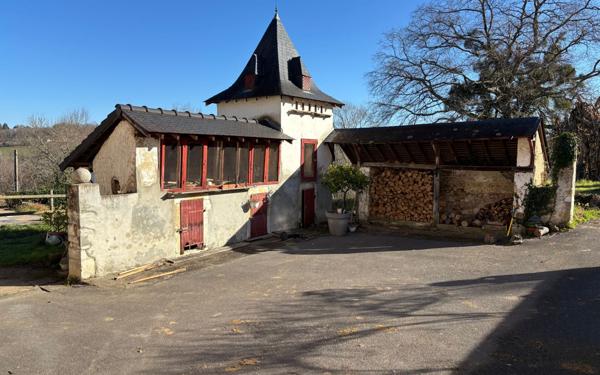 Maison à vendre    7 pièces •  Jurançon