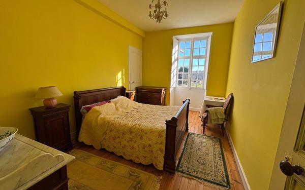 Maison à vendre    7 pièces •  Jurançon