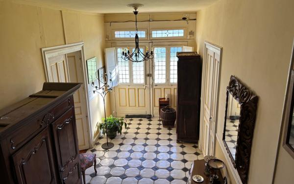 Maison à vendre    7 pièces •  Jurançon