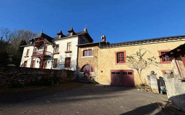 Maison à vendre    7 pièces •  Jurançon