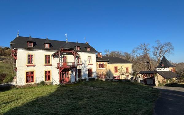 Maison à vendre    7 pièces •  Jurançon