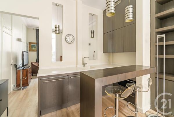 Appartement 2 Pièces à vendre  2 pièces - 42,21 m 2   PARIS  - 75018