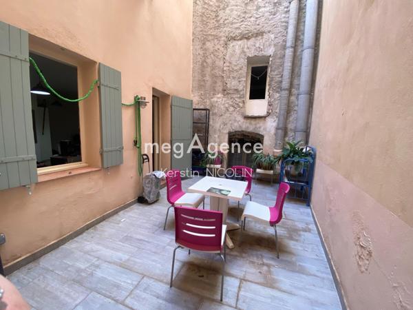 Immeuble à TOULON, 83000 - 340m²