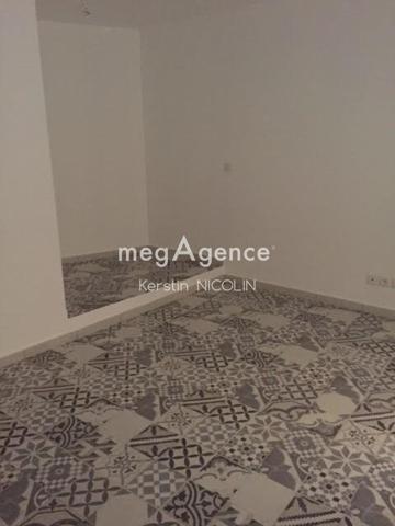 Immeuble à TOULON, 83000 - 340m²