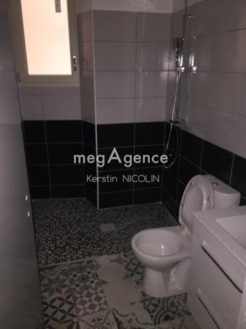 Immeuble à TOULON, 83000 - 340m²