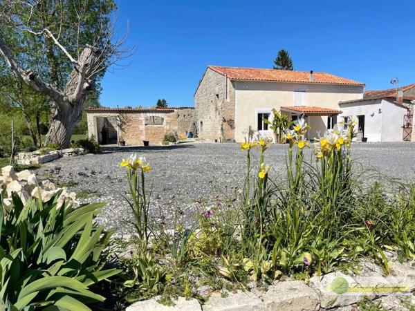 Maison de village en parfait état