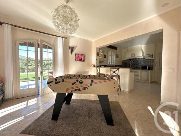 Maison à vendre  6 pièces - 250 m2 COGOLIN - 83