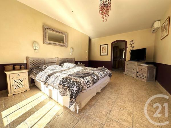 Maison à vendre  6 pièces - 250 m2 COGOLIN - 83