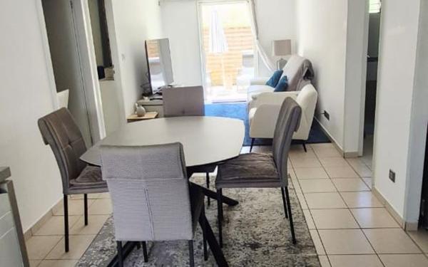 Appartement à vendre    3 pièces • 52,96 m2 Lamentin