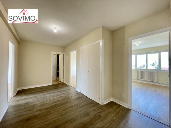 APPARTEMENT T4 EN CENTRE VILLE, 3ME ÉTAGE, BORD DE ROUTE