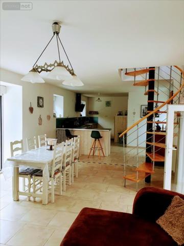 Maison restaurée à vendre à Quettehou dans la Manche (50630), ref : 2158