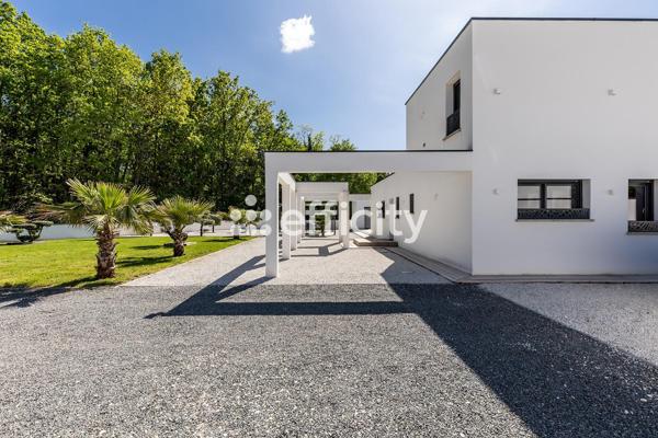 Maison 10 pièces - 340 m² Bien prestige