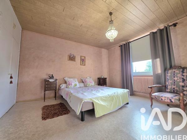 Maison à vendre 15 pièces 300 m² Condé-sur-l'Escaut