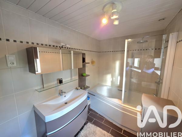 Maison à vendre 15 pièces 300 m² Condé-sur-l'Escaut