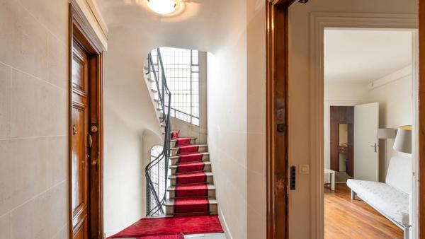 Appartement Paris 8e - BOETIE / PONTHIEU