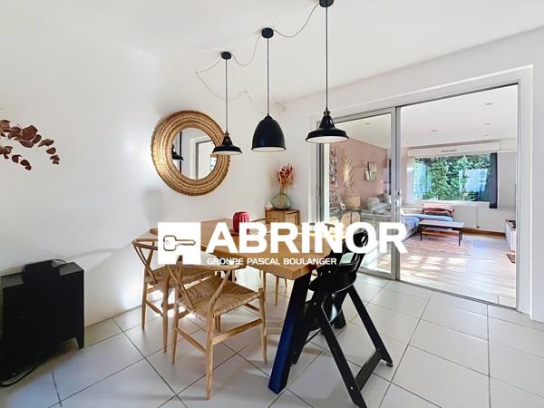 Maison Coup de Coeur, 3 chambres sur le même palier et bureau, salle de bain, garage et jardin ROUBAIX