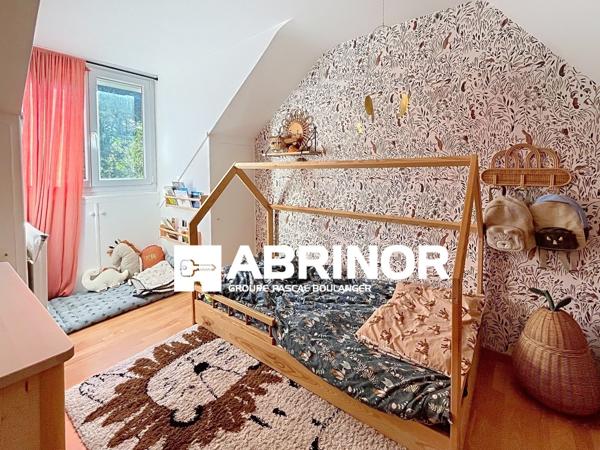 Maison Coup de Coeur, 3 chambres sur le même palier et bureau, salle de bain, garage et jardin ROUBAIX