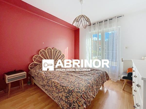 Maison Coup de Coeur, 3 chambres sur le même palier et bureau, salle de bain, garage et jardin ROUBAIX