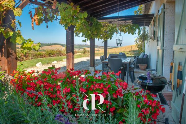 Lachapelle (82120) Charmante maison de vacances en pierre avec vue imprenable