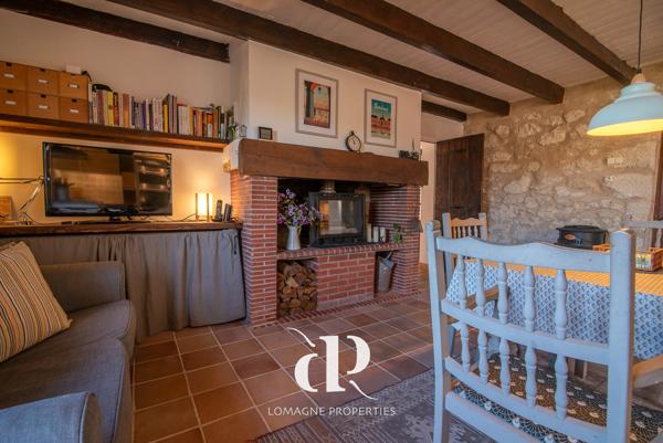 Lachapelle (82120) Charmante maison de vacances en pierre avec vue imprenable