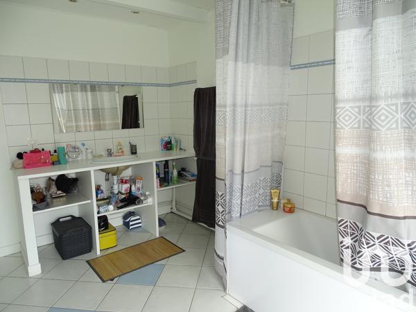 Immeuble à vendre 495 m² Ruch