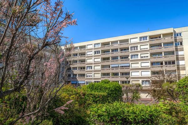 Appartement à vendre 3 pièces CALUIRE ET CUIRE (69) Terrasse dernier étage