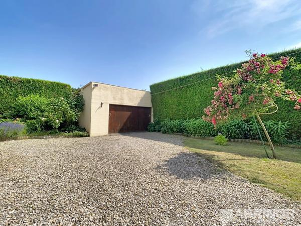 MAISON SEMI INDIVIDUELLE 3 CHAMBRES, JARDIN, GARAGE VILLENEUVE D ASCQ