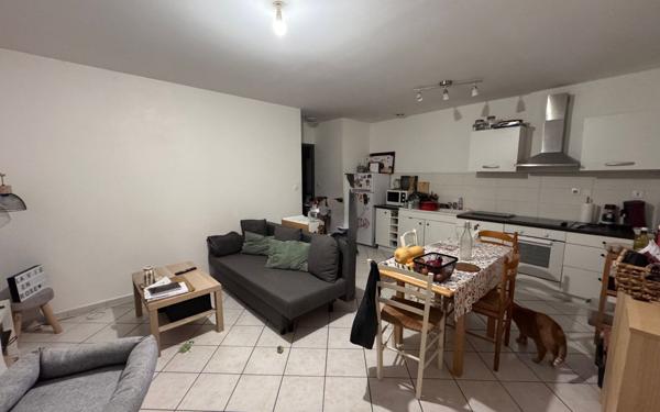 Appartement à louer    2 pièces •  Viriville