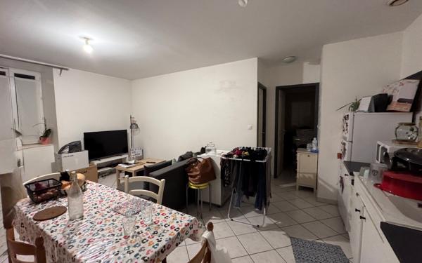 Appartement à louer    2 pièces •  Viriville