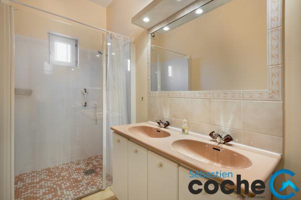 Lyon (69003) LYON 3 MONTCHAT CHAMBOVET – Maison T8 avec jardin paysagé