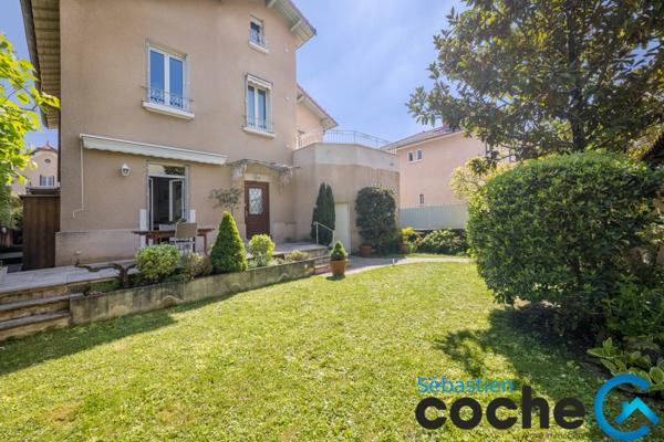 Lyon (69003) LYON 3 MONTCHAT CHAMBOVET – Maison T8 avec jardin paysagé