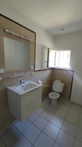 Le Thor (84250) Mas de campagne scindée en 6 Appartements T2 sur un parc arboré de 5446m2