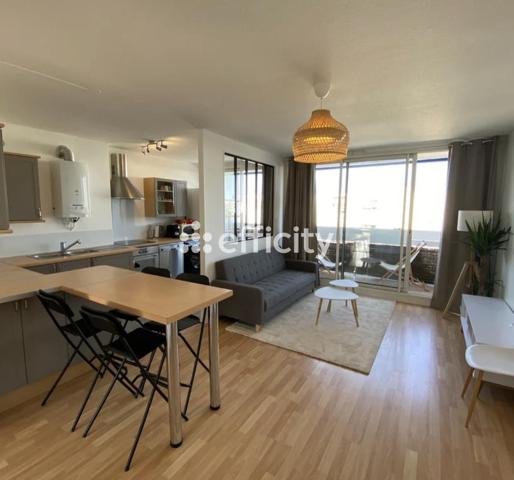 Appartement
         4 pièces
        - 72 m²