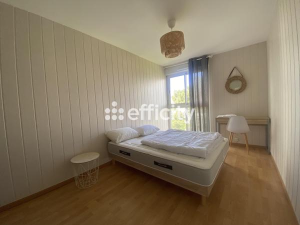 Appartement
         4 pièces
        - 72 m²