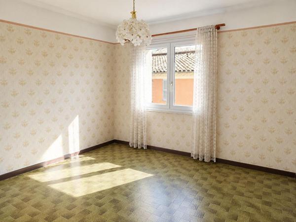 LE MUY - Appartement T3 avec balcon - 2 chambres - 65m²