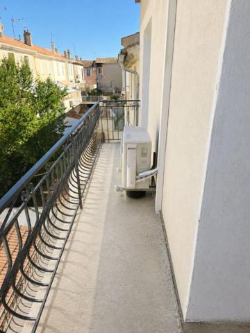 LE MUY - Appartement T3 avec balcon - 2 chambres - 65m²