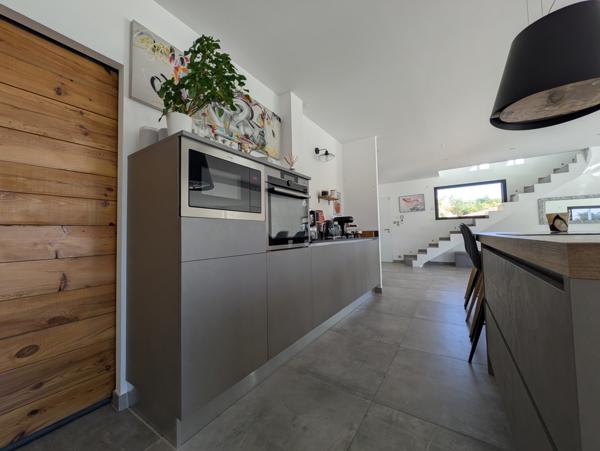 Ensuès-la-Redonne (13820) Propriété d’Exception à Ensuès-la-Redonne – Position dominante & Cadre Idyllique