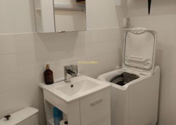 A VENDRE  EN EXCLUSIVITE BEAU STUDIO PROCHE DES PLAGES ET COMMERCES