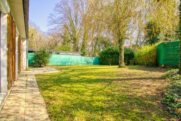 Magnifique pavillon rénové avec goût – en impasse, au calme absolu 325 000 €